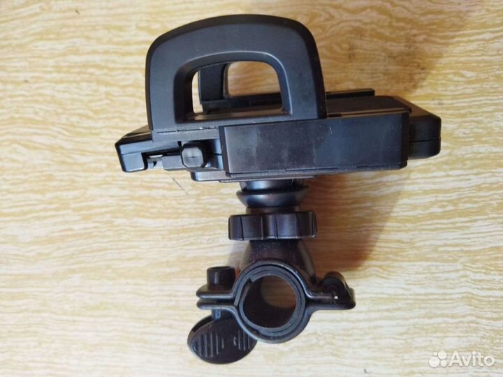 Держатель для телефона на руль велосипеда