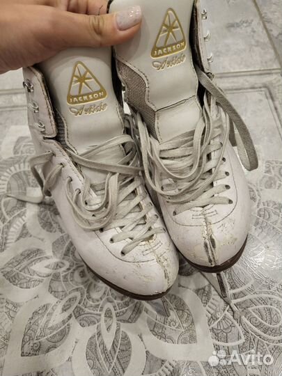 Фигурные коньки jackson
