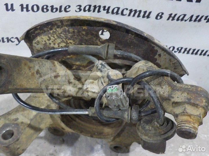 Кулак поворотный передний правый Nissan X-Trail