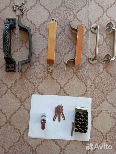 Ручки для двери, личинка для замка