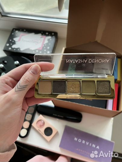 Тени Natasha Denona mini gold palette