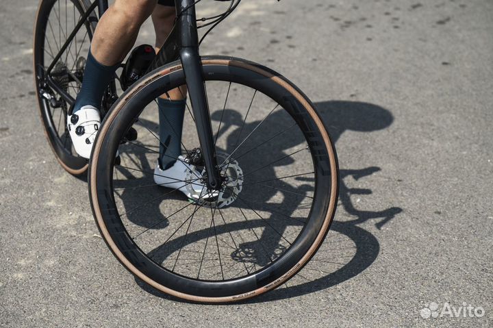 Шоссейные карбоновые колеса Fast Forward Ryot 44