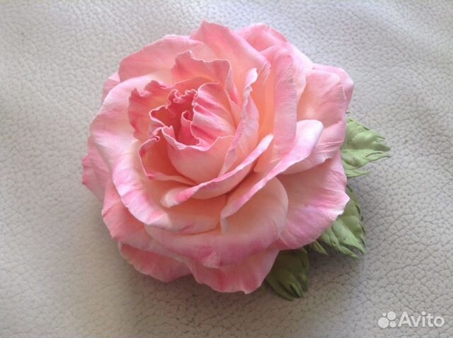 Розы - заколки и резиночки