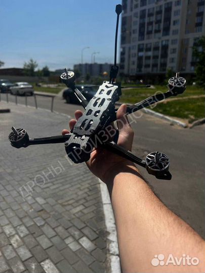 Квадрокоптeр FPV piranha 7 и 10 дюймoв