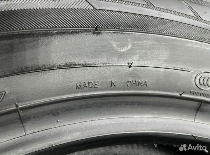 Maxxis Bravo HP-M3 235/65 R17 104H