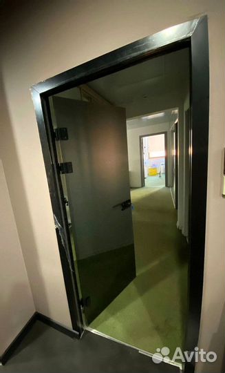 Стеклянные двери на заказ