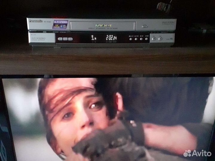 Видеомагнитофон Panasonic NV-HV60EE-S