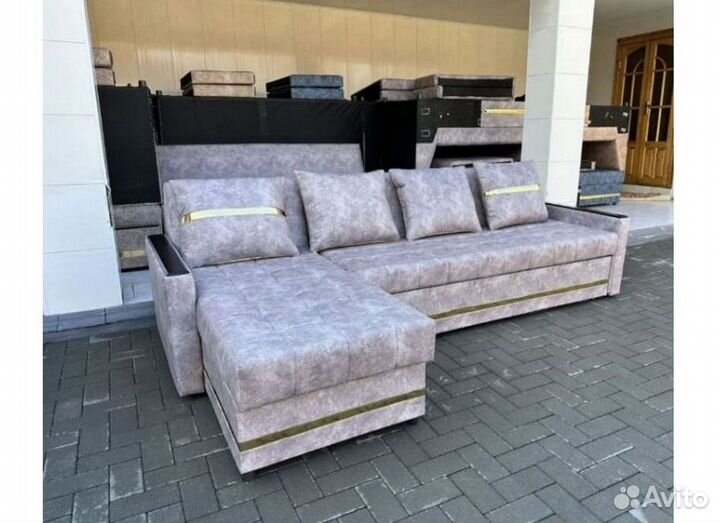 Диван угловой в наличии