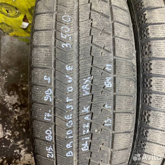 Bridgestone Blizzak VRX 215/60 R17 96S