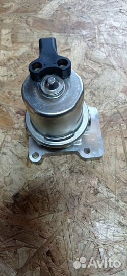 Насос топливный подкачки ISX