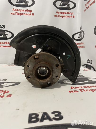 Повортный кулак правый лада xray