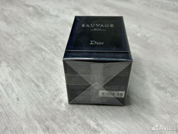 Мужская туалетная вода sauvage dior