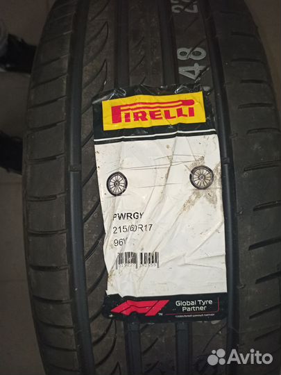 Pirelli Powergy 215/60 R17 96V