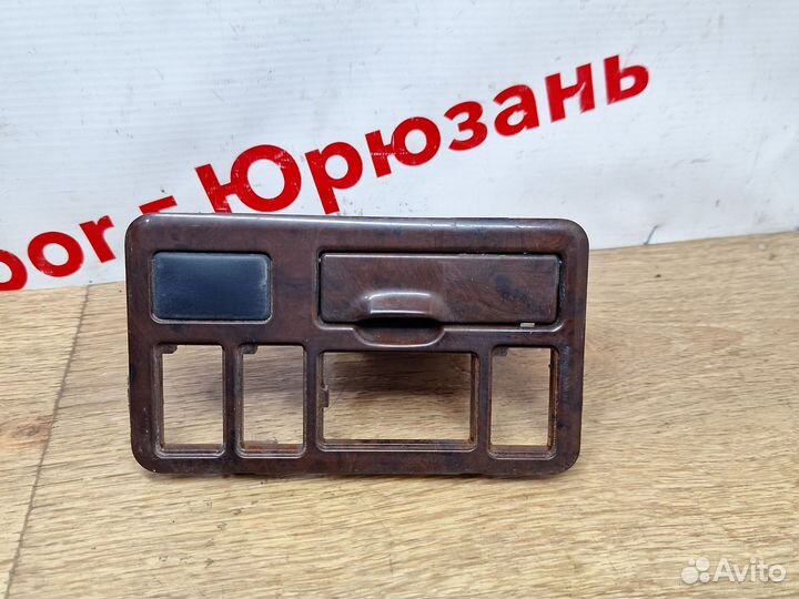 Декоративная накладка nissan presage VU30