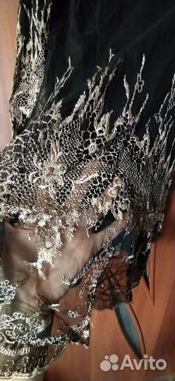 Платье-туника с кружевом