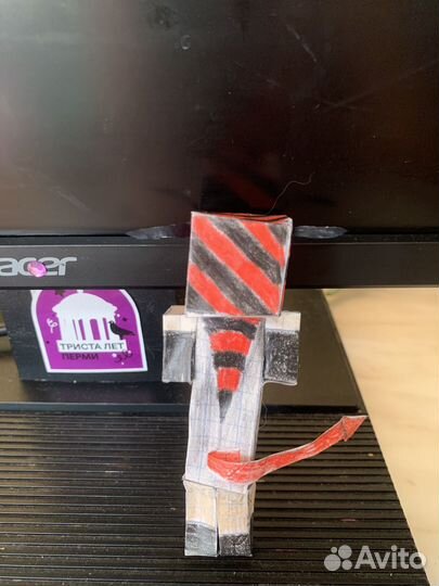 Фигурки персонажей из Майнкрафта