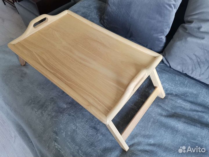 Столик для завтрака