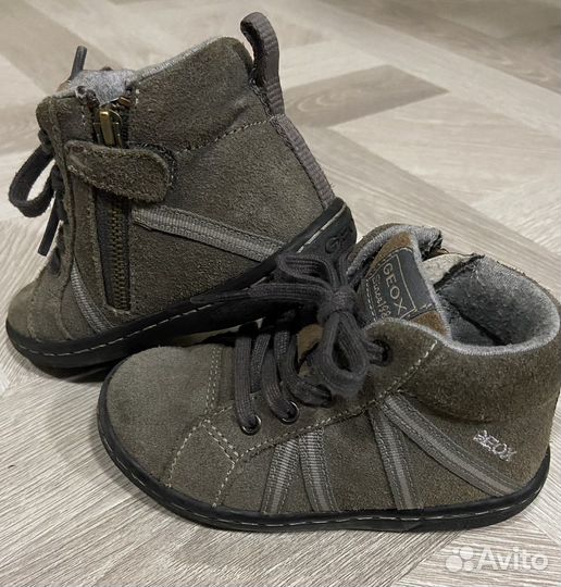 Ботинки детские 23 размер geox