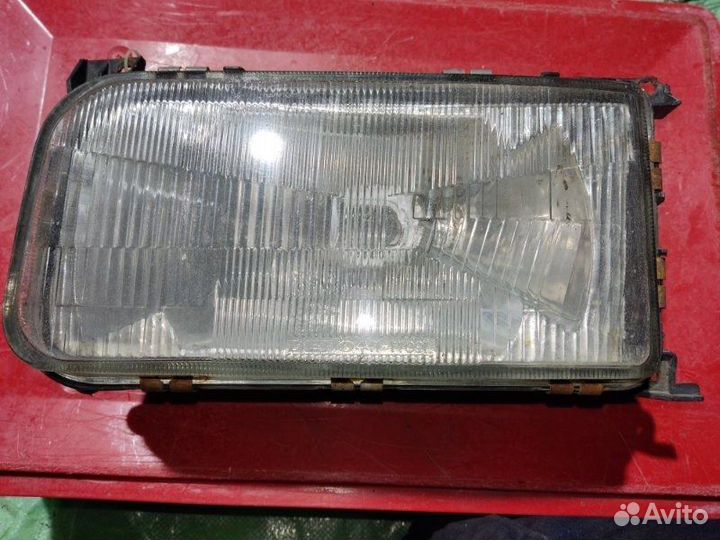 Фара левая Volkswagen Passat B3 седан 2.0 9A