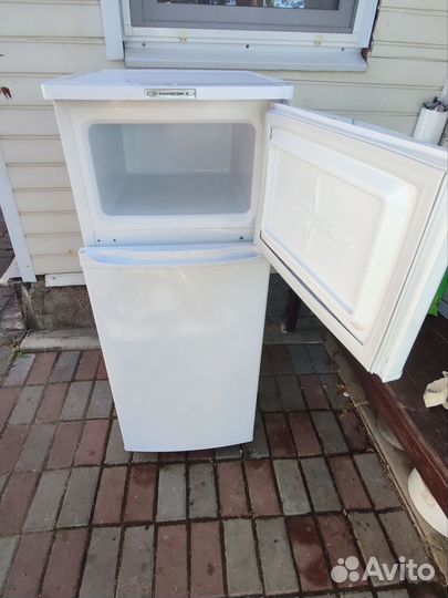 Холодильник бу маленький