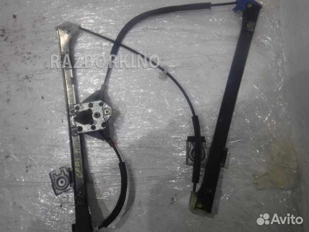 Стеклоподъемник механический передний правый