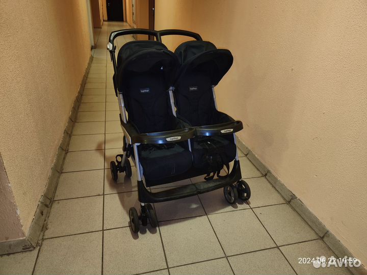 Коляска для двойни peg perego