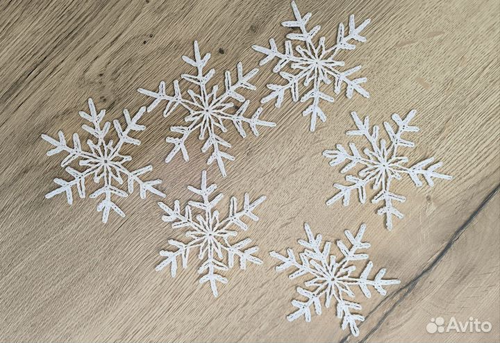 Снежинки ручная работа