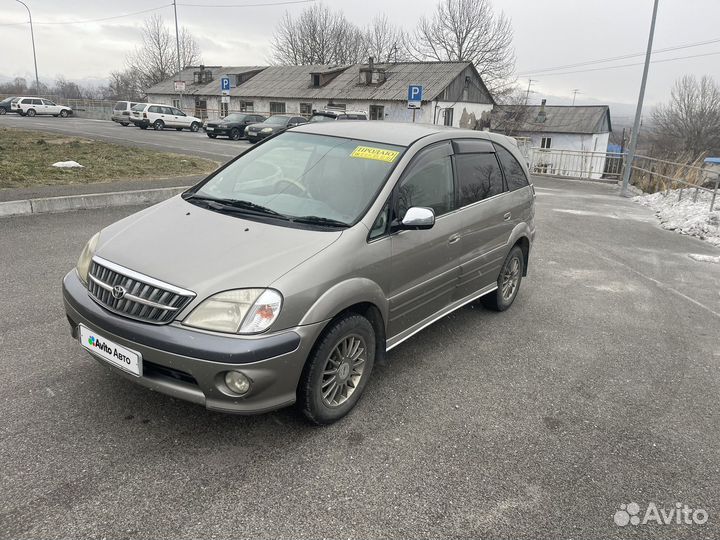 Toyota Nadia 2.0 AT, 2000, 264 000 км