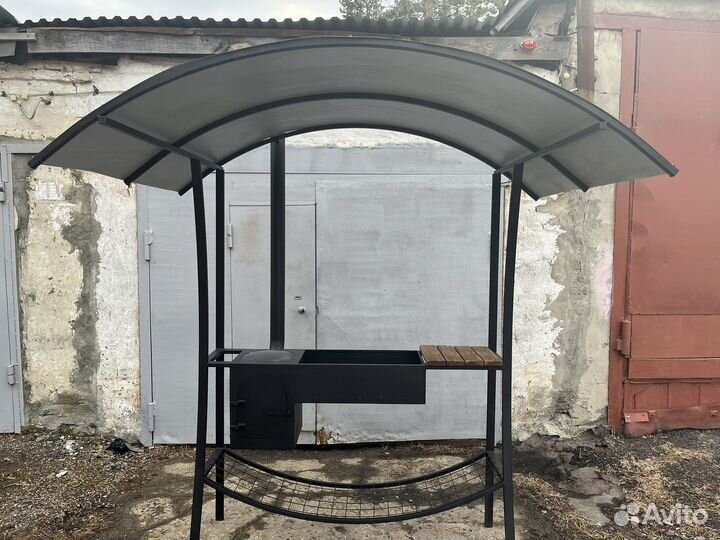 Мангал с печью под казан и крышей