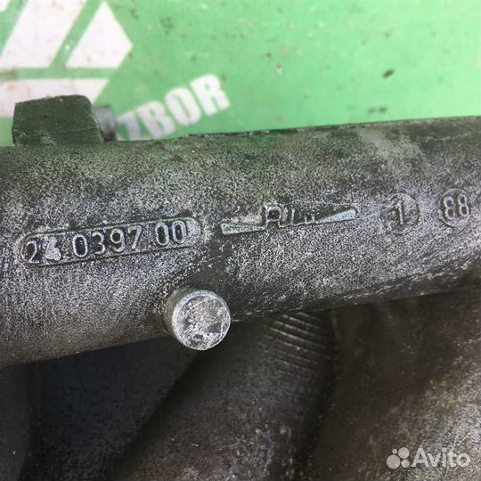 Коллектор впускной бмв Е32