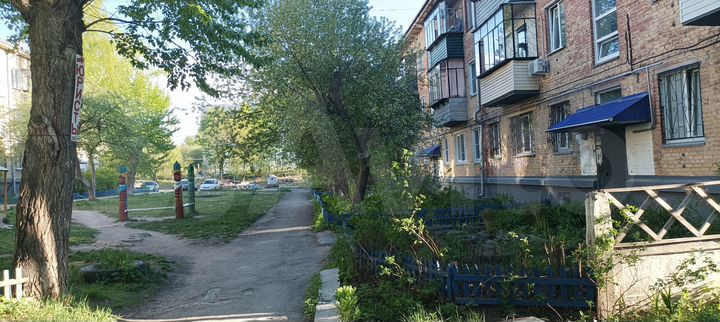 3-к. квартира, 54 м², 1/3 эт.