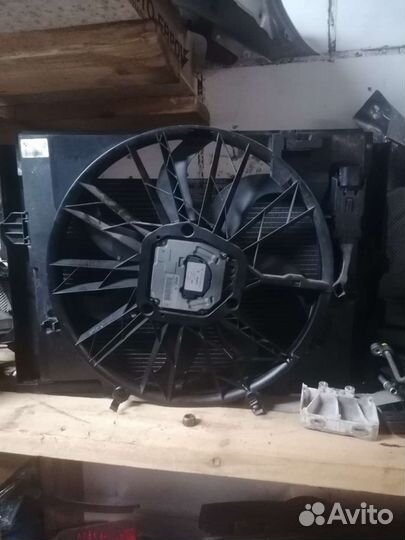 Вентилятор радиатора основной BMW E60