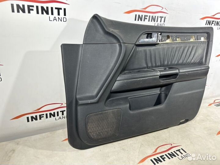 Обшивка двери передняя правая Infiniti M35 Y50