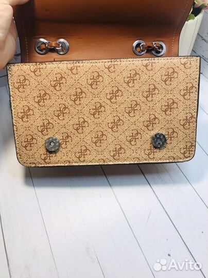 Сумка новая Guess женская