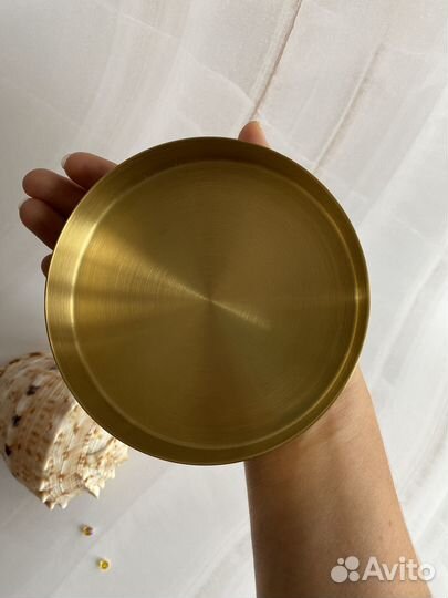 Набор золотых интерьерных подносов