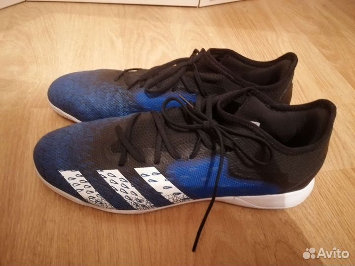 Футзалки adidas оригинал, 10,5 UK
