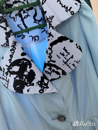 Плащ женский 44