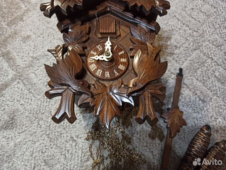 Часы настенные с кукушкой