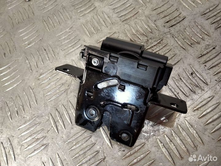 Замок багажника Renault Clio 2 3 Modus1