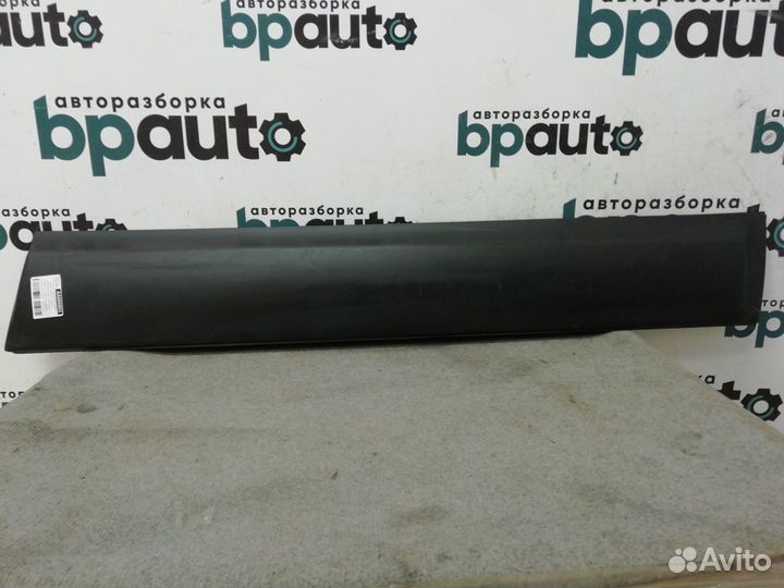 Накладка передней правой двери 80870-JD00A Nissan