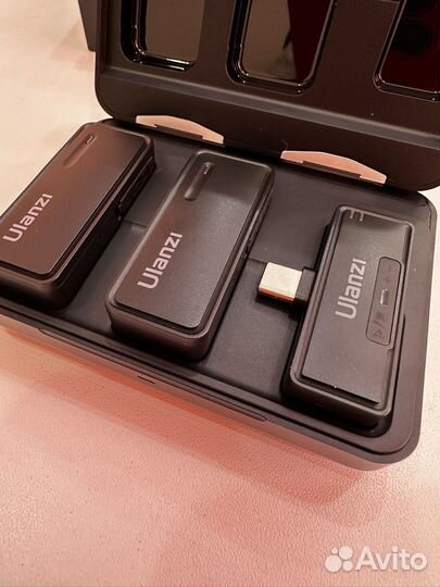 Микрофон петличный Ulanzi