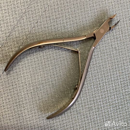 Кусачки для маникюра