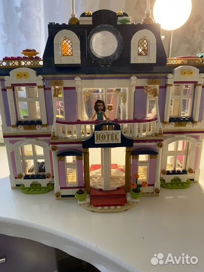 Lego Friends grand отель