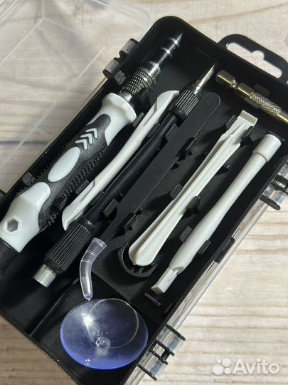 Набор новый отвертки и приспособления
