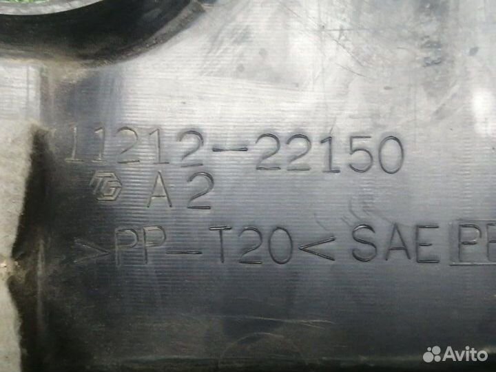 Крышка двигателя Toyota Corolla 120 2001-2007