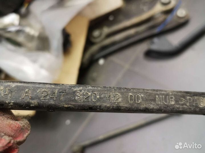 Стойка переднего стабилизатора Mercedes 247 glb