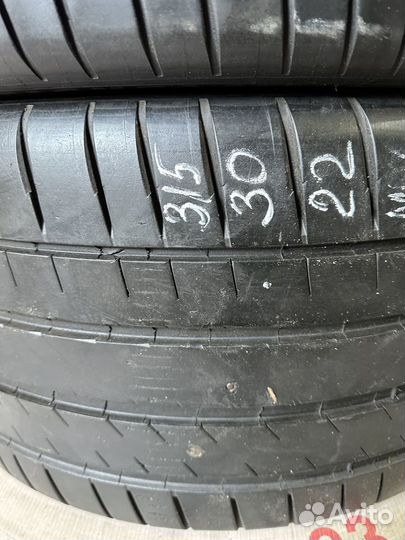 Michelin Pilot Sport 4 S 285/35 R22 и 315/30 R22 106Y