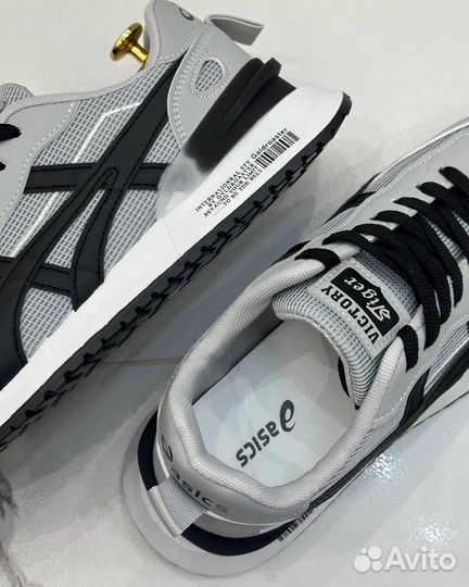 Кроссовки мужские новые