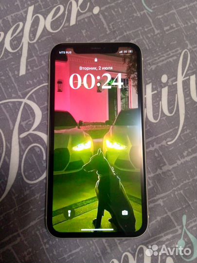 iPhone 11, 64 ГБ