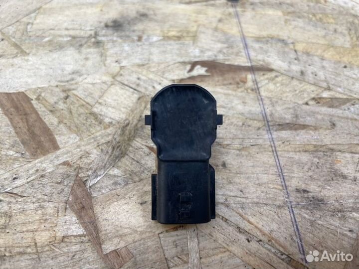 Парктроник задний LADA X-Ray